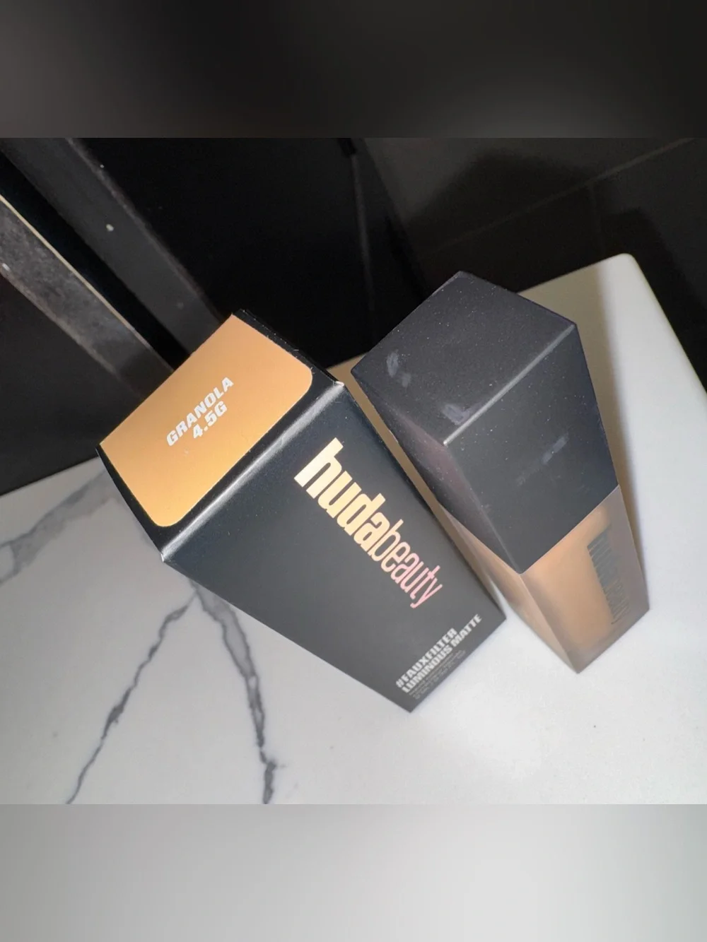 Huda Beauty #FauxFilter Luminous Matte Concealer – 4.5G Granola - NEW